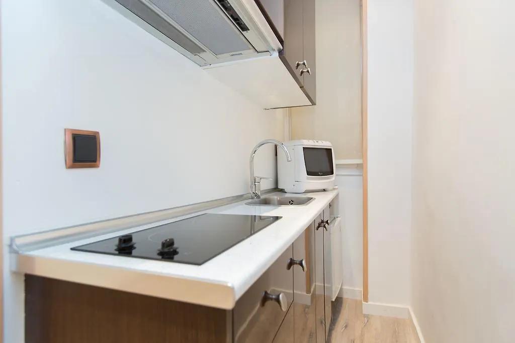 Ainb Las Ramblas-Colon Apartments Barcelona Spain