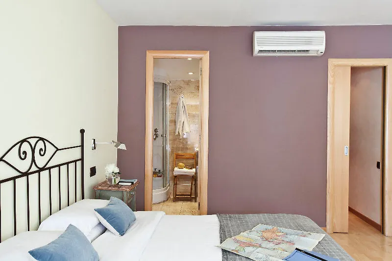 Ainb Las Ramblas-Colon Apartments Barcelona