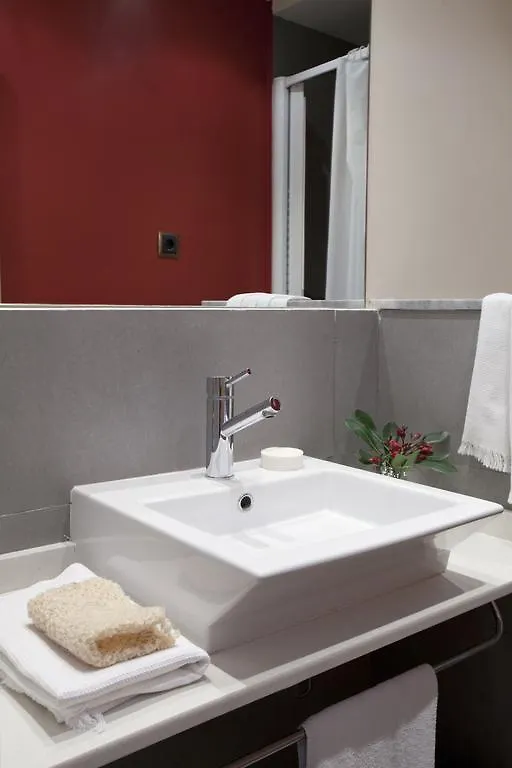Ainb Las Ramblas-Colon Apartments Barcelona