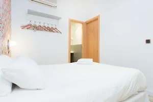 Ainb Las Ramblas-Colon Apartments Barcelona