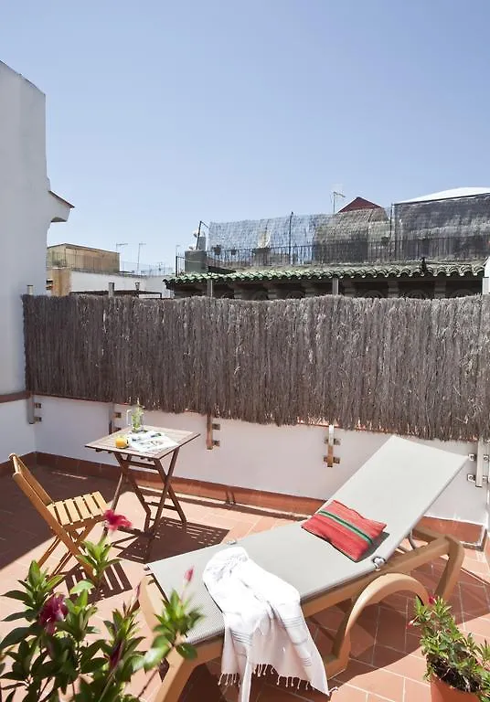 Ainb Las Ramblas-Colon Apartments Barcelona