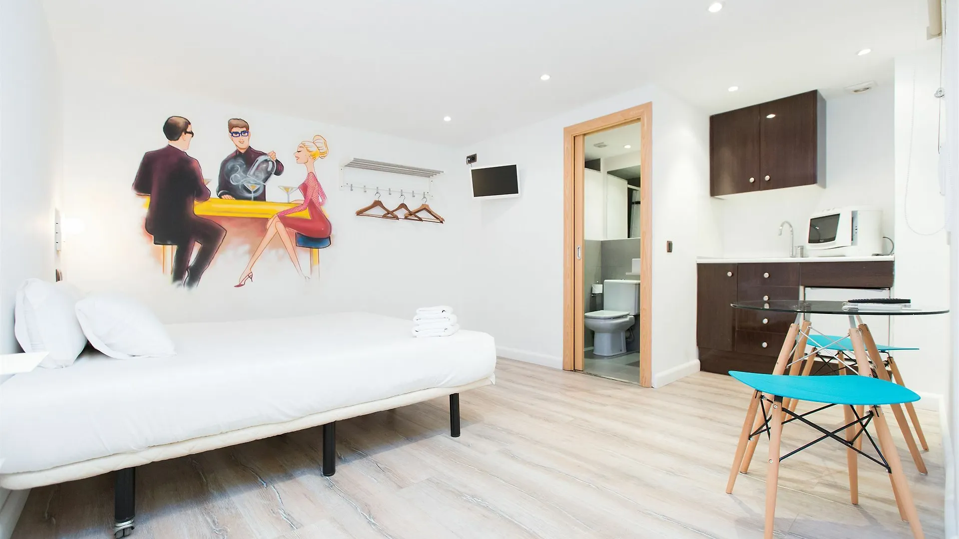 Ainb Las Ramblas-Colon Apartments Barcelona